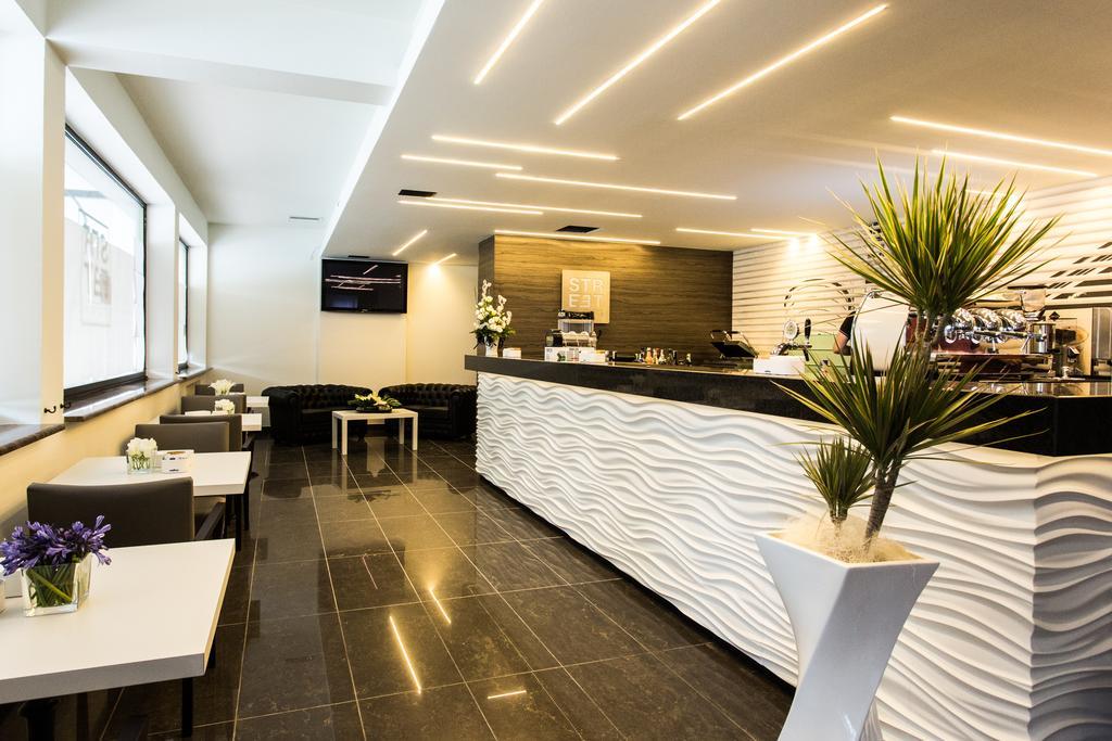 Street Hotel Комаккьо Экстерьер фото
